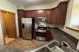 996 Como Cir, Hampshire, IL 60140 - Photo 3