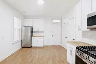 1430 W Superior St, Chicago, IL 60642 - Photo 11