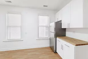 1430 W Superior St, Chicago, IL 60642 - Photo 7