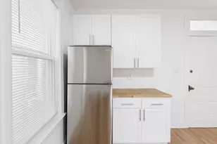 1430 W Superior St, Chicago, IL 60642 - Photo 5