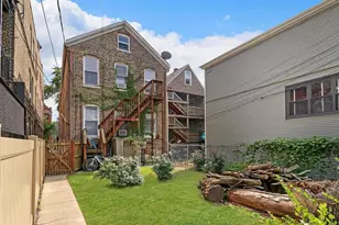 1430 W Superior St, Chicago, IL 60642 - Photo 19