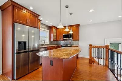 8455 N Chester Avenue, Niles, IL 60714 - Photo 9