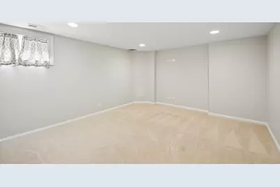 8455 N Chester Avenue, Niles, IL 60714 - Photo 21