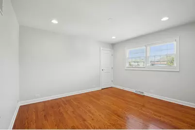 8455 N Chester Avenue, Niles, IL 60714 - Photo 13