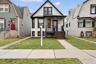 3642 N Sawyer Ave, Chicago, IL 60618 - Photo 1