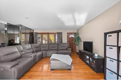 10715 Diversey Avenue, Melrose Park, IL 60164 - Photo 5