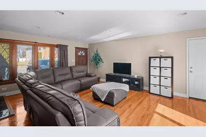 10715 Diversey Avenue, Melrose Park, IL 60164 - Photo 3