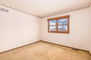 400 Green River Ct, Schaumburg, IL 60194 - Photo 21