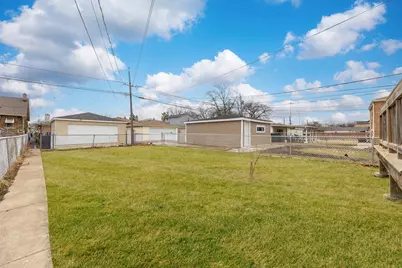 9747 S Harvard Avenue, Chicago, IL 60628 - Photo 27