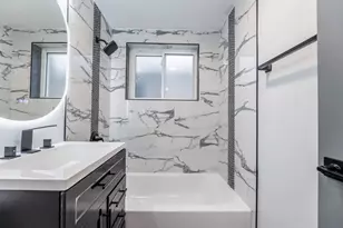 9747 S Harvard Ave, Chicago, IL 60628 - Photo 13