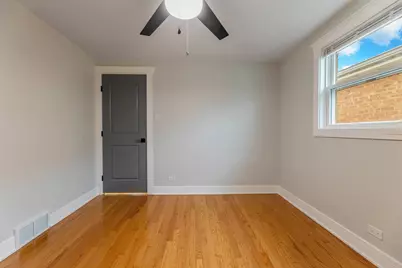 9747 S Harvard Avenue, Chicago, IL 60628 - Photo 11