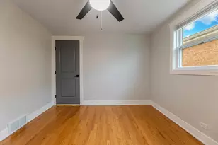 9747 S Harvard Ave, Chicago, IL 60628 - Photo 11