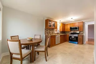 9747 S Harvard Ave, Chicago, IL 60628 - Photo 9