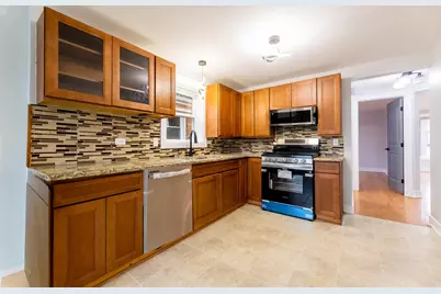 9747 S Harvard Avenue, Chicago, IL 60628 - Photo 7