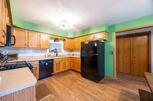 802 Eagle Creek Rd, Elwood, IL 60421 - Photo 9