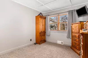 17902 Locust St, Lansing, IL 60438 - Photo 11