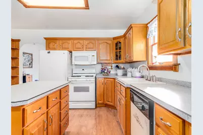 17902 Locust Street, Lansing, IL 60438 - Photo 7