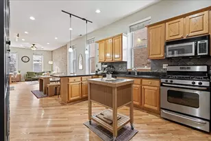 1246 N Paulina St, Chicago, IL 60622 - Photo 11