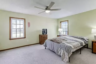 14895 W Russell Rd, Zion, IL 60099 - Photo 7