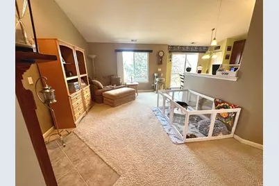 1053 Carrick Lane #1053, McHenry, IL 60050 - Photo 7