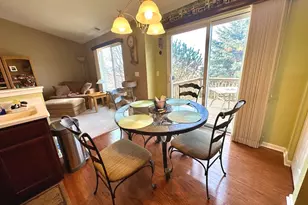 1053 Carrick Ln, McHenry, IL 60050 - Photo 11