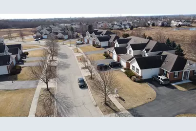 1053 Carrick Lane #1053, McHenry, IL 60050 - Photo 23