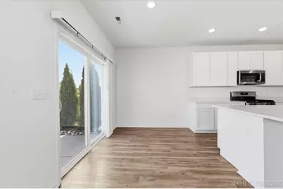 1040 Moraine Drive, South Elgin, IL 60177 - Photo 9