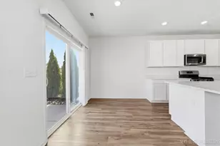 1040 Moraine Dr, South Elgin, IL 60177 - Photo 9