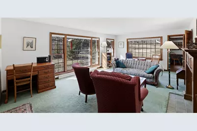 30W030 Schick Road, Bartlett, IL 60104 - Photo 5