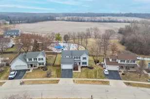 2830 Colonial Dr, Elgin, IL 60124 - Photo 41