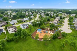 2830 Colonial Dr, Elgin, IL 60124 - Photo 35