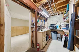 2830 Colonial Dr, Elgin, IL 60124 - Photo 29