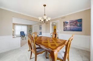 2830 Colonial Dr, Elgin, IL 60124 - Photo 11