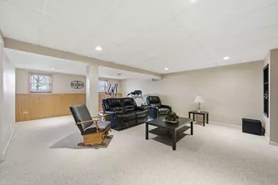 2830 Colonial Drive, Elgin, IL 60124 - Photo 25