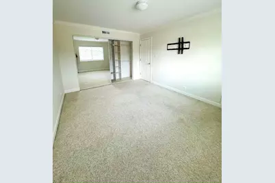 675 Grove Terrace #208, Elk Grove Village, IL 60007 - Photo 17