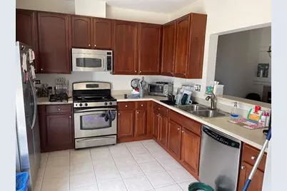 1040 N Claremont Drive, Palatine, IL 60074 - Photo 3