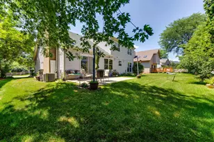 2238 Gleneagles Dr, Naperville, IL 60565 - Photo 33