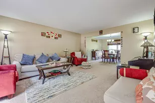 2238 Gleneagles Dr, Naperville, IL 60565 - Photo 7