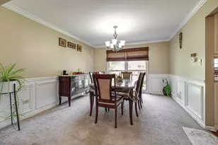 2238 Gleneagles Dr, Naperville, IL 60565 - Photo 9