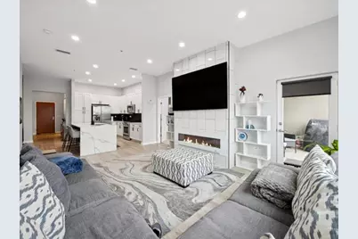 1000 Village Center Drive #405, Burr Ridge, IL 60527 - Photo 5