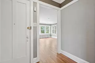 [Address not provided], Chicago, IL 60645 - Photo 7