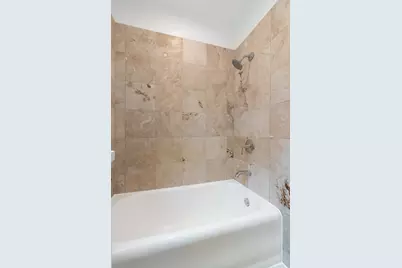 [Address not provided], Chicago, IL 60645 - Photo 15