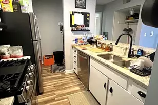 1912 Prairie Square, Schaumburg, IL 60173 - Photo 5