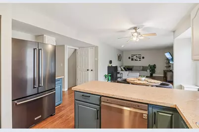 1653 Brighton Drive, Mundelein, IL 60060 - Photo 17