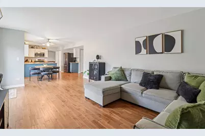 1653 Brighton Drive, Mundelein, IL 60060 - Photo 9