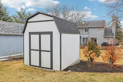 1653 Brighton Drive, Mundelein, IL 60060 - Photo 37