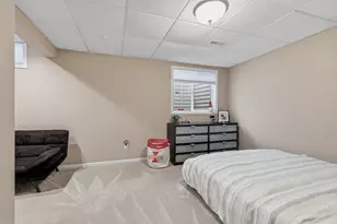 12 Thornwood Ct, Moline, IL 61265 - Photo 31