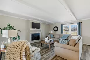12 Thornwood Ct, Moline, IL 61265 - Photo 7
