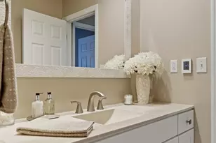 12 Thornwood Ct, Moline, IL 61265 - Photo 17