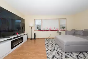 2529 N 75th Ct, Elmwood Park, IL 60707 - Photo 25